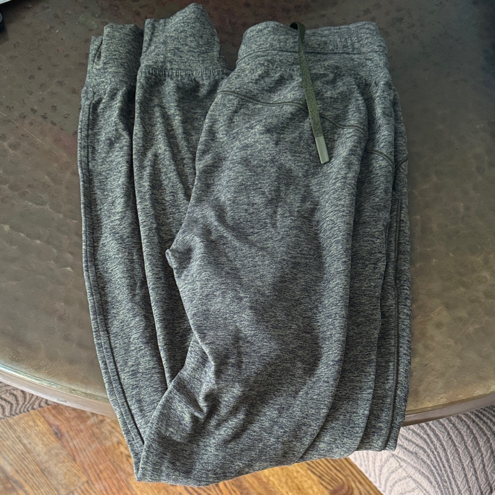 Lululemon Green Jogger Pants